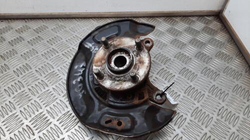 TOYOTA YARIS MK3 RF HUB/STUB AXL.ASSY