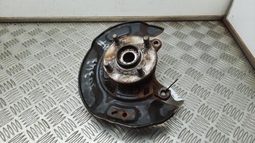 TOYOTA YARIS MK3 RF HUB/STUB AXL.ASSY