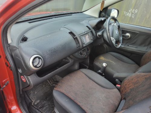 NISSAN NOTE E11 LEFT FRONT SEAT ONLY