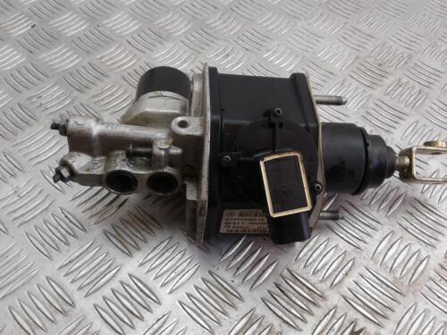 MERCEDES E CLASS BRAKE MASTER CYLINDER A0004300312